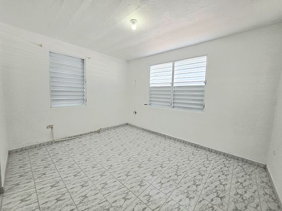 5th image of Bo Borinquen 111 Calle Harrison