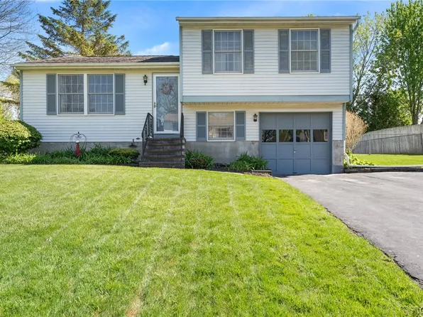 4088 Kidron Ln, Liverpool, NY 13090