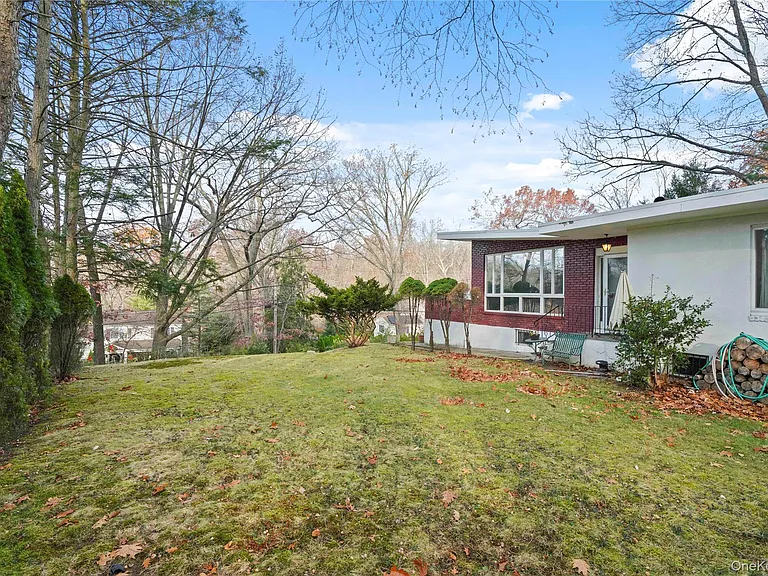 28 Sprain Valley Rd — Photo 25