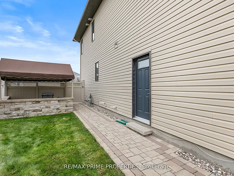 72 Branthaven St — Photo 43