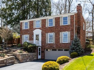 3216 Postgate Dr, Bethel Park, PA 15102