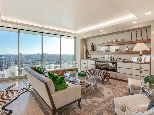 700 E HILDEBRAND AVE #1500, San Antonio, TX 78212