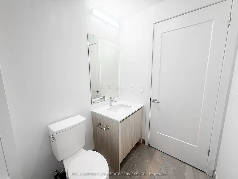 799 The Queensway #105 — Photo 19