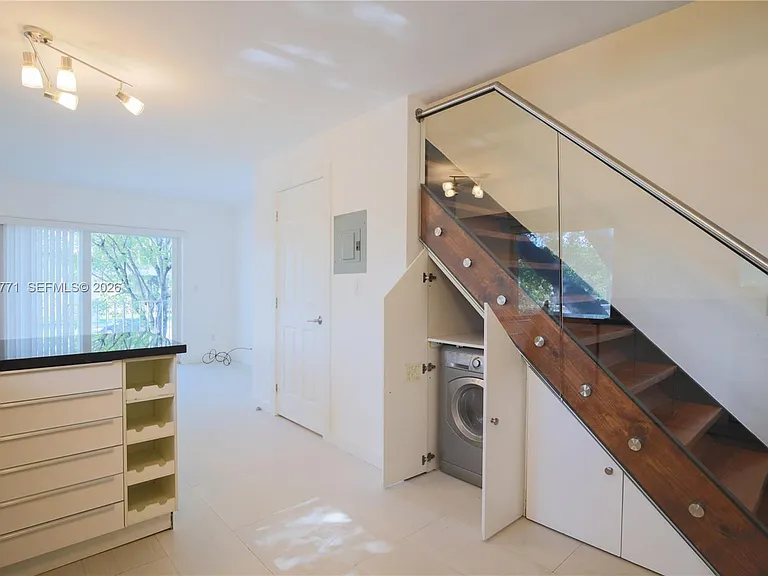 3239 W Trade Ave #9 — Photo 5