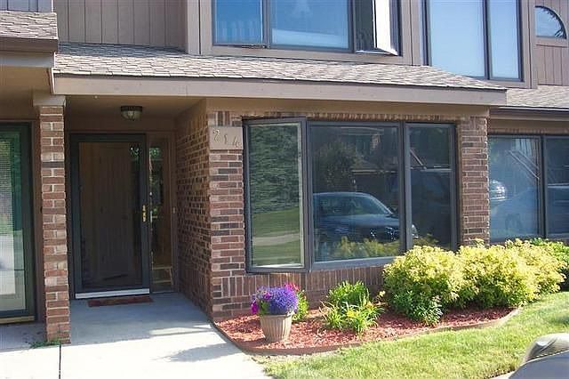 1st image of 214 Harbor Dr #74