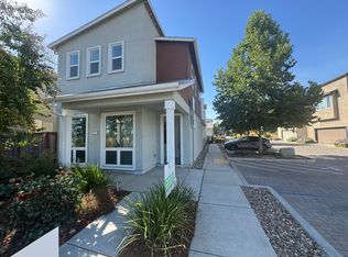 3212 Cowell Blvd, Davis, CA 95618