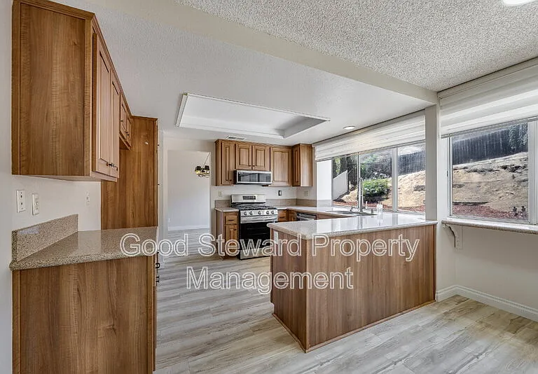 734 Morita Dr — Photo 9
