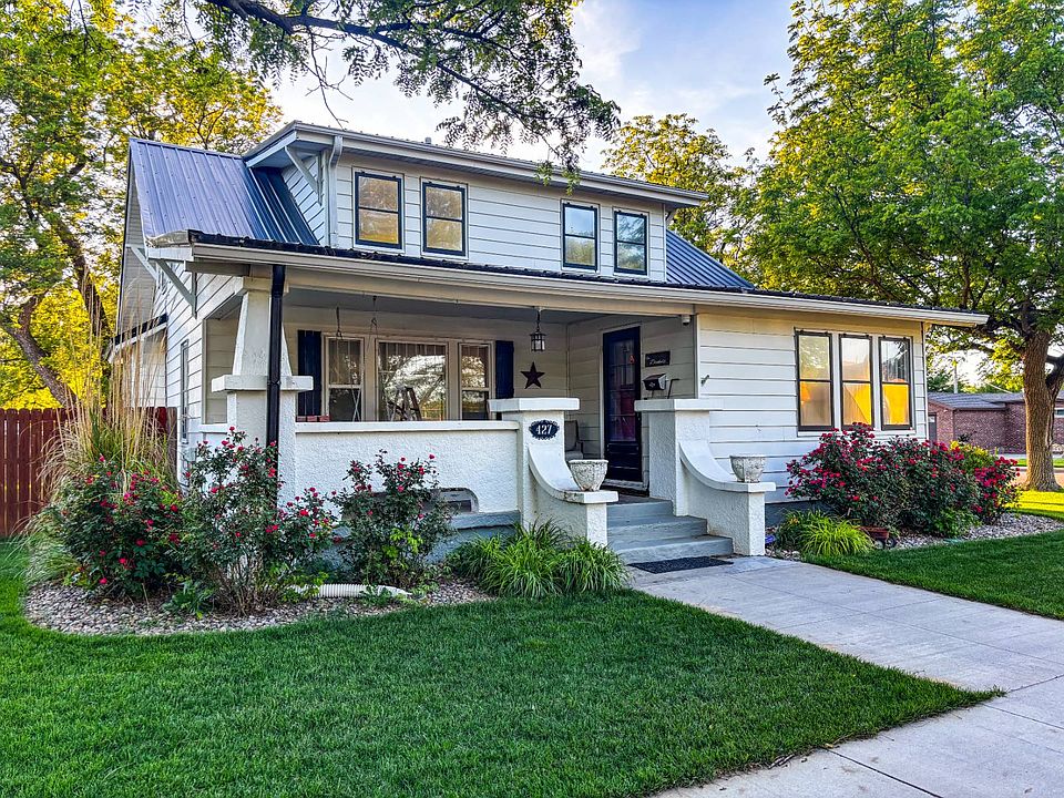 1st image of 427 Edgerton Ave