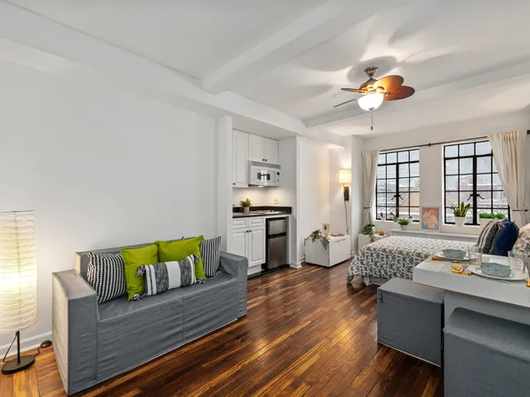 45 Tudor City Place image 1 of 4