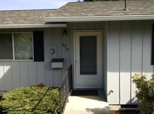 978 W L St, Springfield, OR 97477