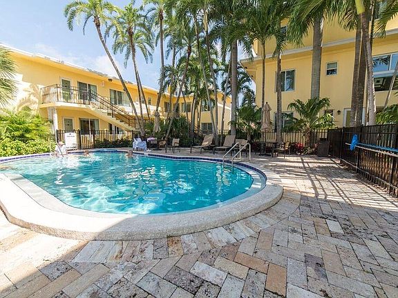 4th image of 1 Isle Of Venice Dr APT 209