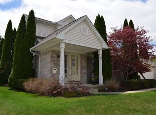 7257 Flamingo St, Algonac, MI 48001