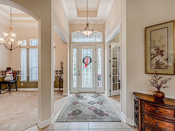 5th image of 1326 Honeysuckle Dr
