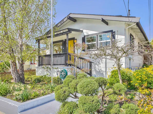 666 Van Buren St, Monterey, CA 93940