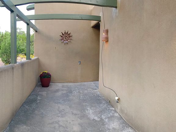 3rd image of 269 Cuesta Del Norte Dr