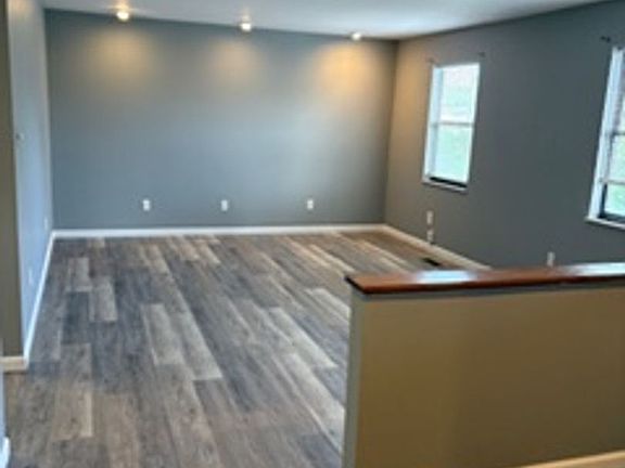 2nd image of 3619 Cardin Ln