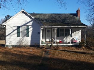 1429 E Main St, Douglassville, PA 19518