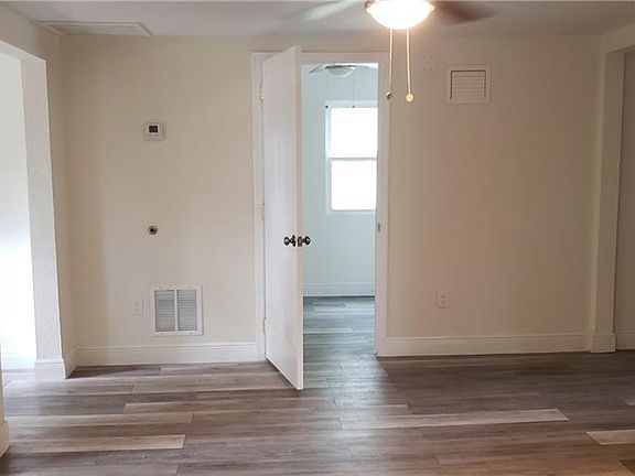 3rd image of 720 Virginia Ave #A
