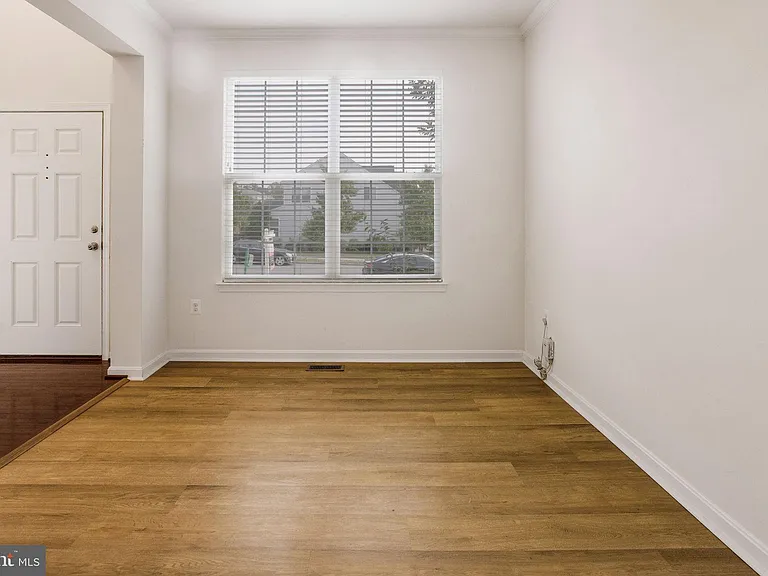 4 Cornerstone Dr — Photo 8