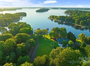 15919 Sunset Dr, Huntersville, NC 28078