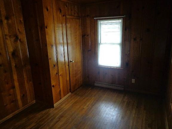 3rd image of 840 Eichelberger Dr
