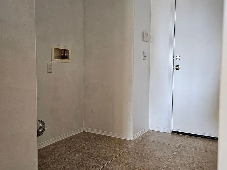 8975 Guadalupe Ave — Photo 33