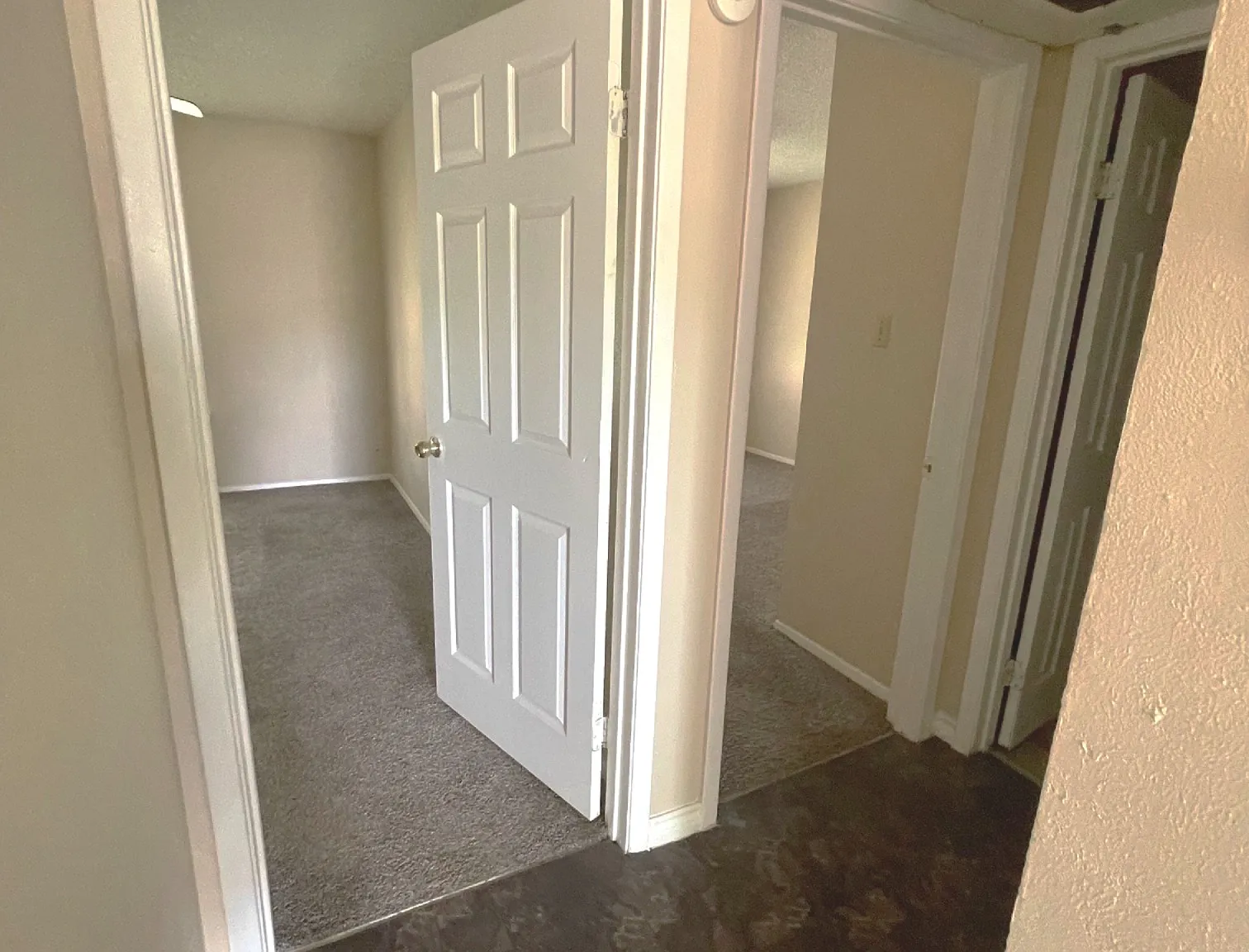 2 bed, 700 sqft, $795 — Photo 4