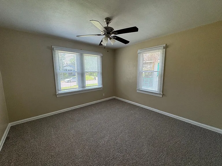 3609 Dellwood Ave — Photo 17