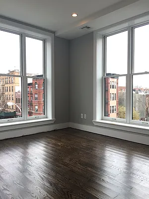 Rented by P Management | media 55