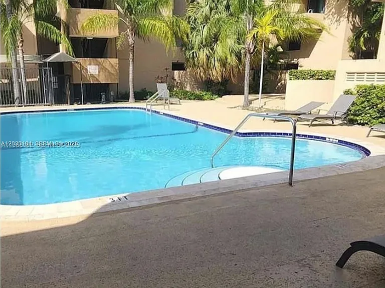 10801 SW 109th Ct #D412 — Photo 16