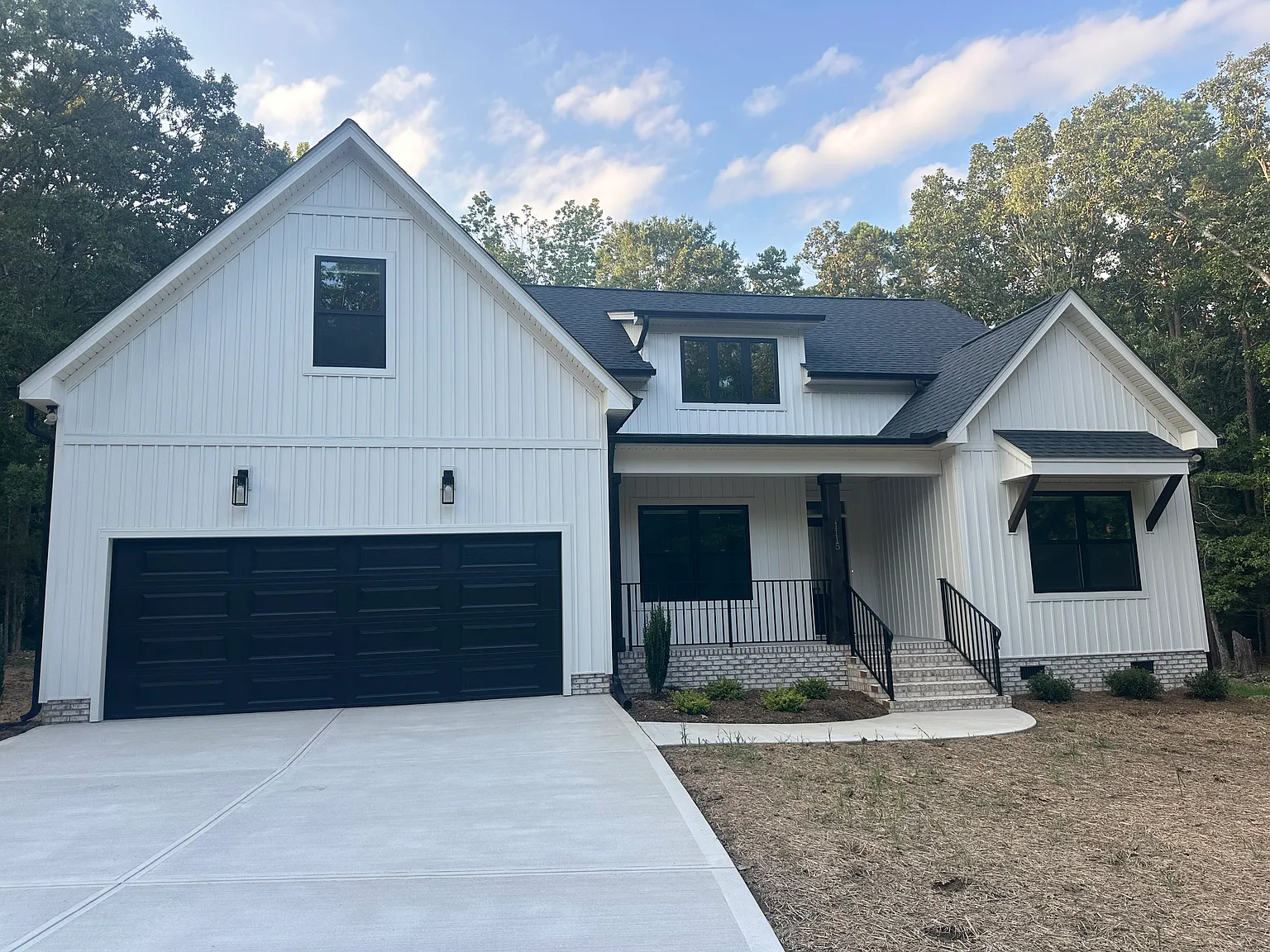 4 bed, 4200 sqft, $3,100 — Photo 1