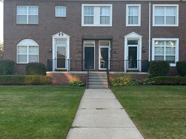 43075 Strand Dr, Sterling Heights, MI 48313