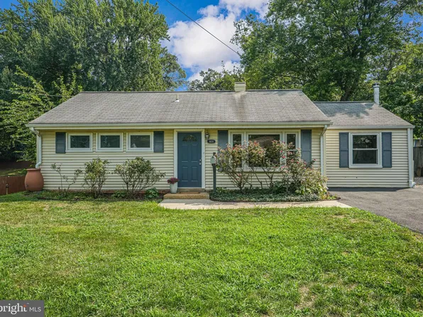 6626 Dorset Dr, Alexandria, VA 22310