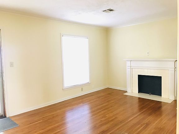 4th image of 1337 S Erie Ave