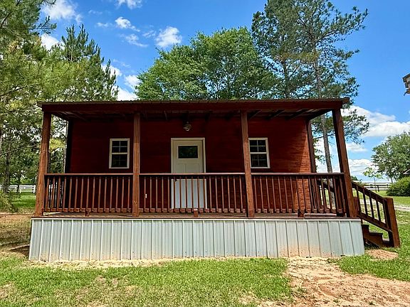 2nd image of 371 County Road 5516 Cabin 5