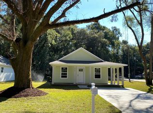 6905 Bushnell St, Milton, FL 32583