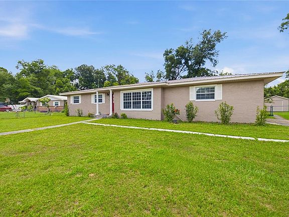 2nd image of 4218 SE 14th Pl