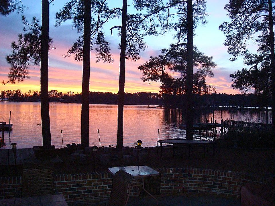The Sunset Lake House