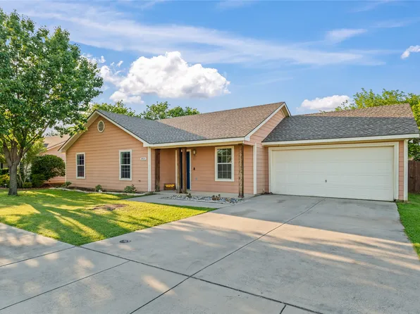 2813 Dana Ln, Denton, TX 76209