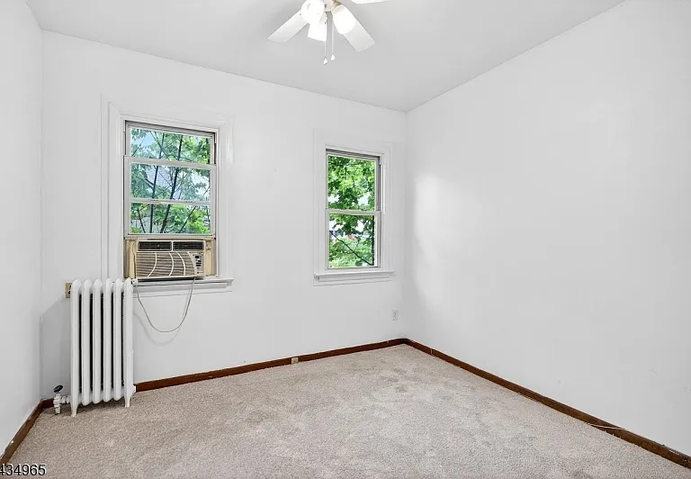 319 Paterson Ave — Photo 6