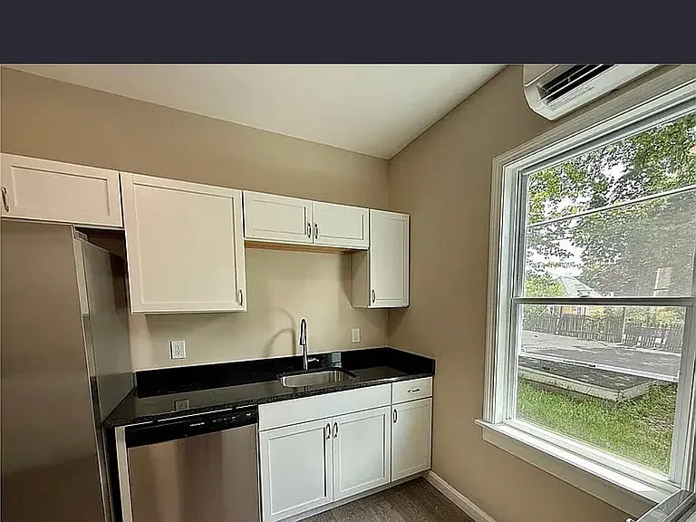 60 Whittier Ave #1 — Photo 3