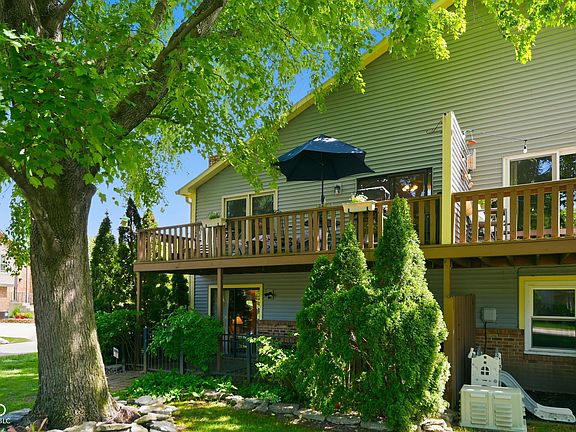 3rd image of 7455 Prairie Lake Dr