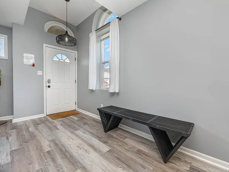 101 Crawford St #B-53641282 — Photo 3
