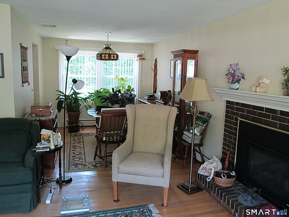 4th image of 109 Wedgewood Drive
