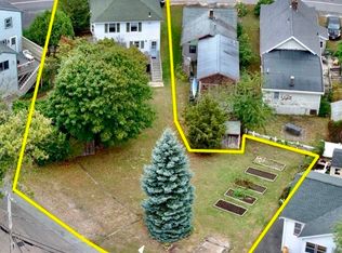 69 Nantasket Rd, Hull, MA 02045