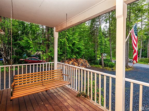 3rd image of 181 E Tenby Way