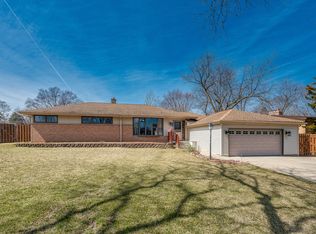 2N484 Prairie Ave, Glen Ellyn, IL 60137