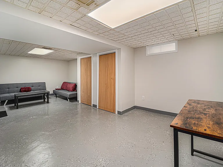 3335 Williams St — Photo 17