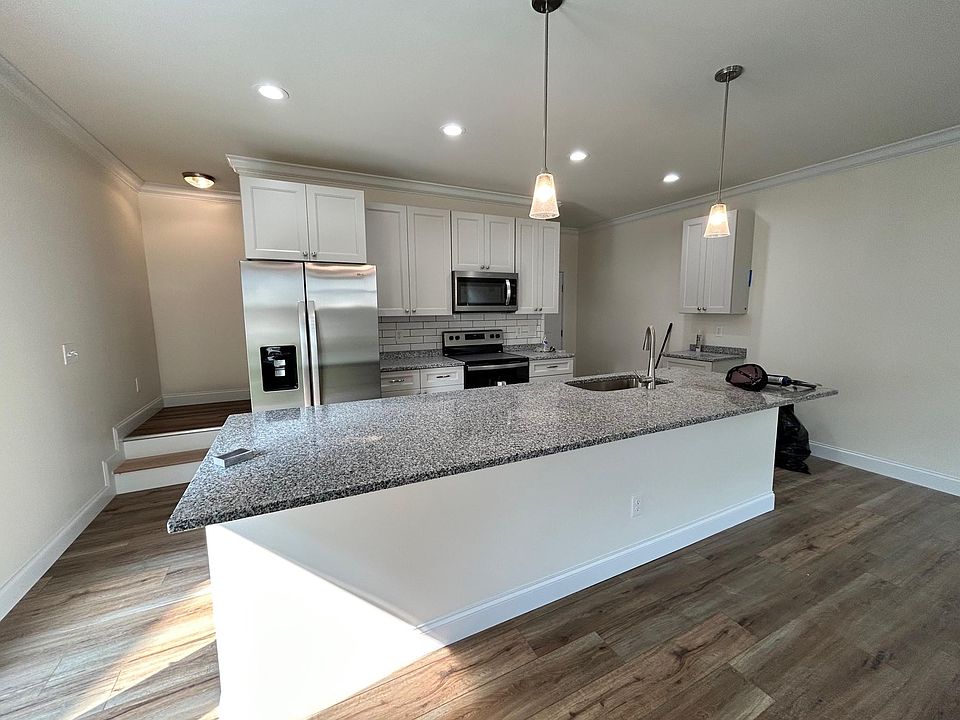 2nd image of 1757 Arbor Hills Dr SE
