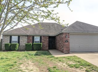 400 E Thistlewood Ave, Rogers, AR 72758